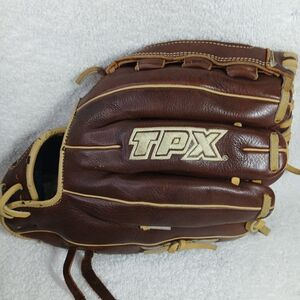 Louisville Slugger TPX125 Men's Brown Leather Baseball Glove. 12"